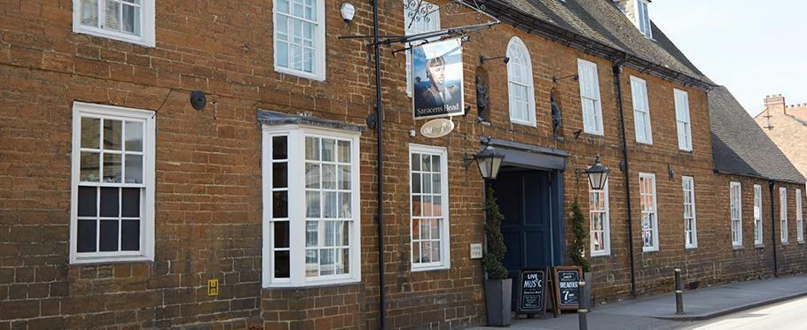 Saracens Head Hotel By Greene King Inns Towcester Exterior foto